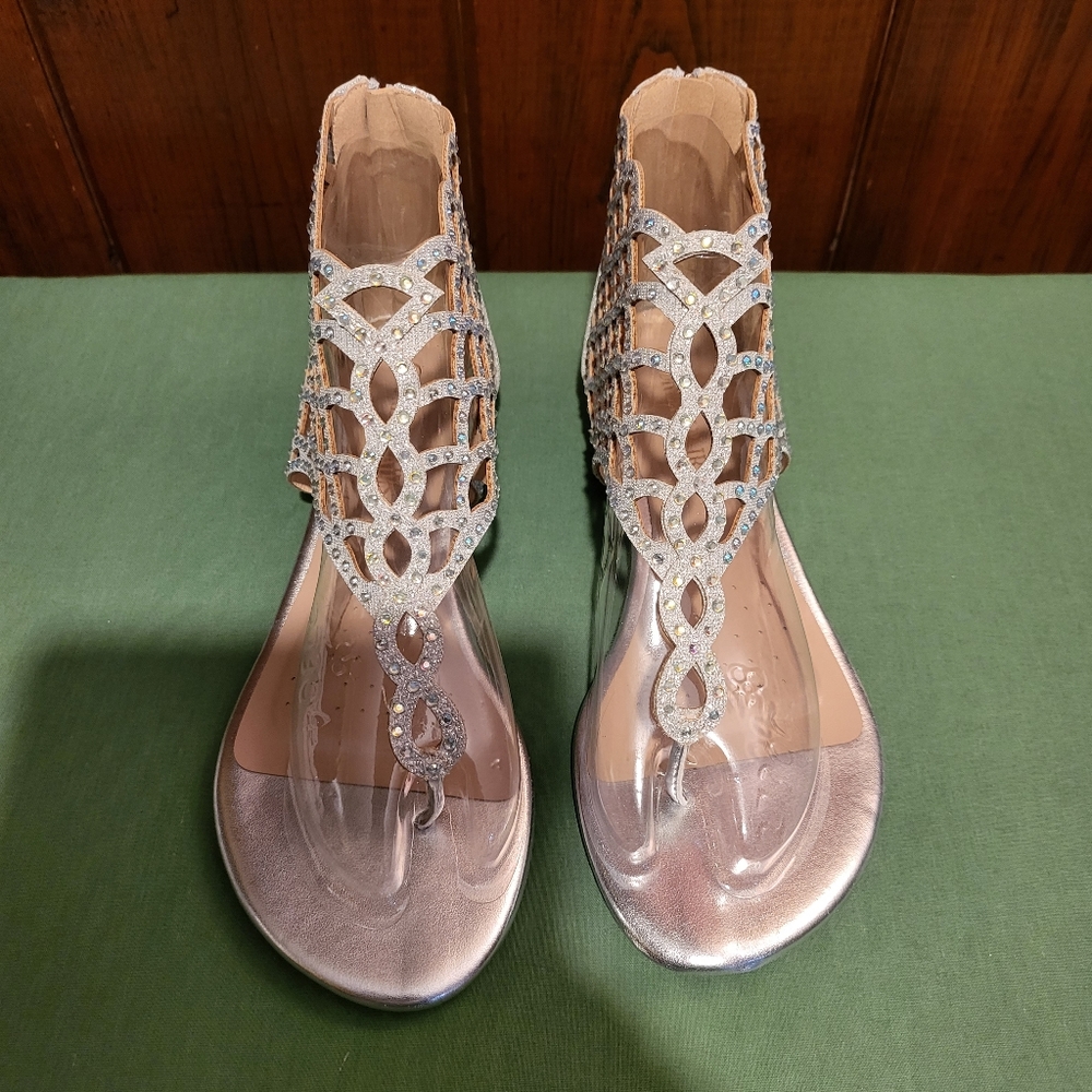 Dream Paris  Jewel Rhinestones Sandals Silver 6.5